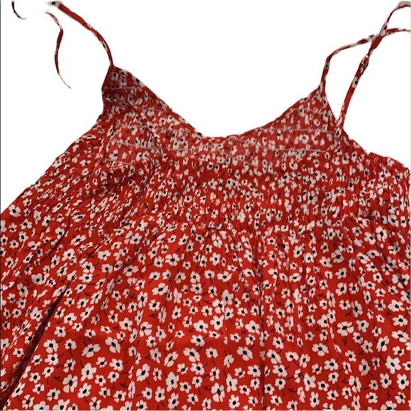 ✨ Sweet Talk Me Red Floral Print Smocked Mini Dress✨ - Picture 10 of 11
